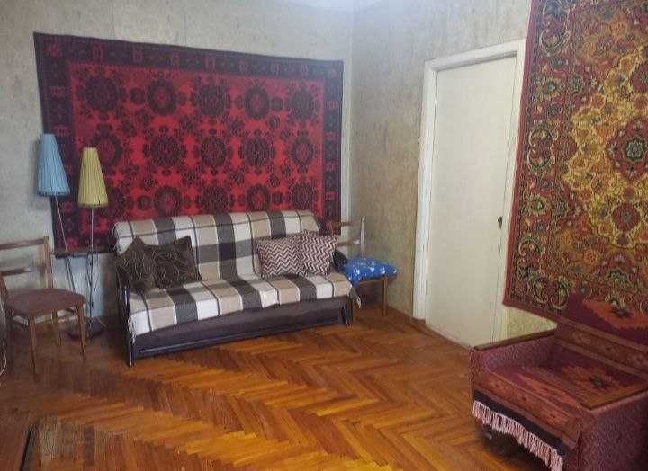 Оренда 2х-кімнатної квартири. Район - Космос. Можна Військовим