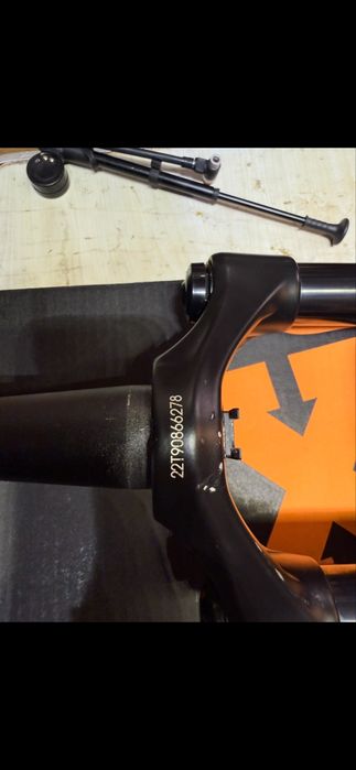 Вилка вілка rock shock recon 130мм