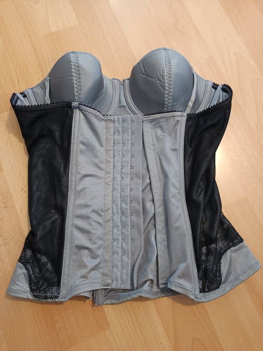 Damski  wieczorowy gorset