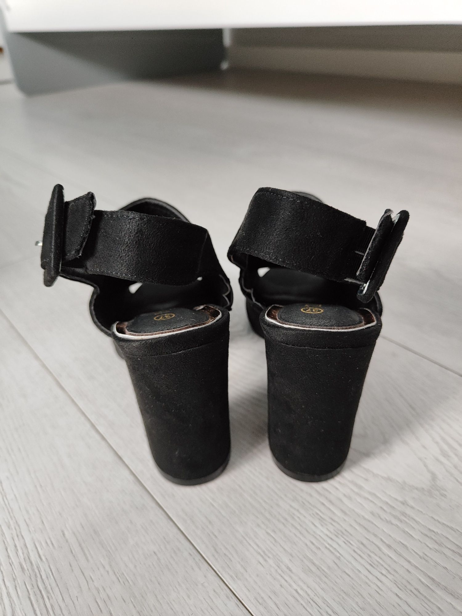 Buty damskie rozmiar 37