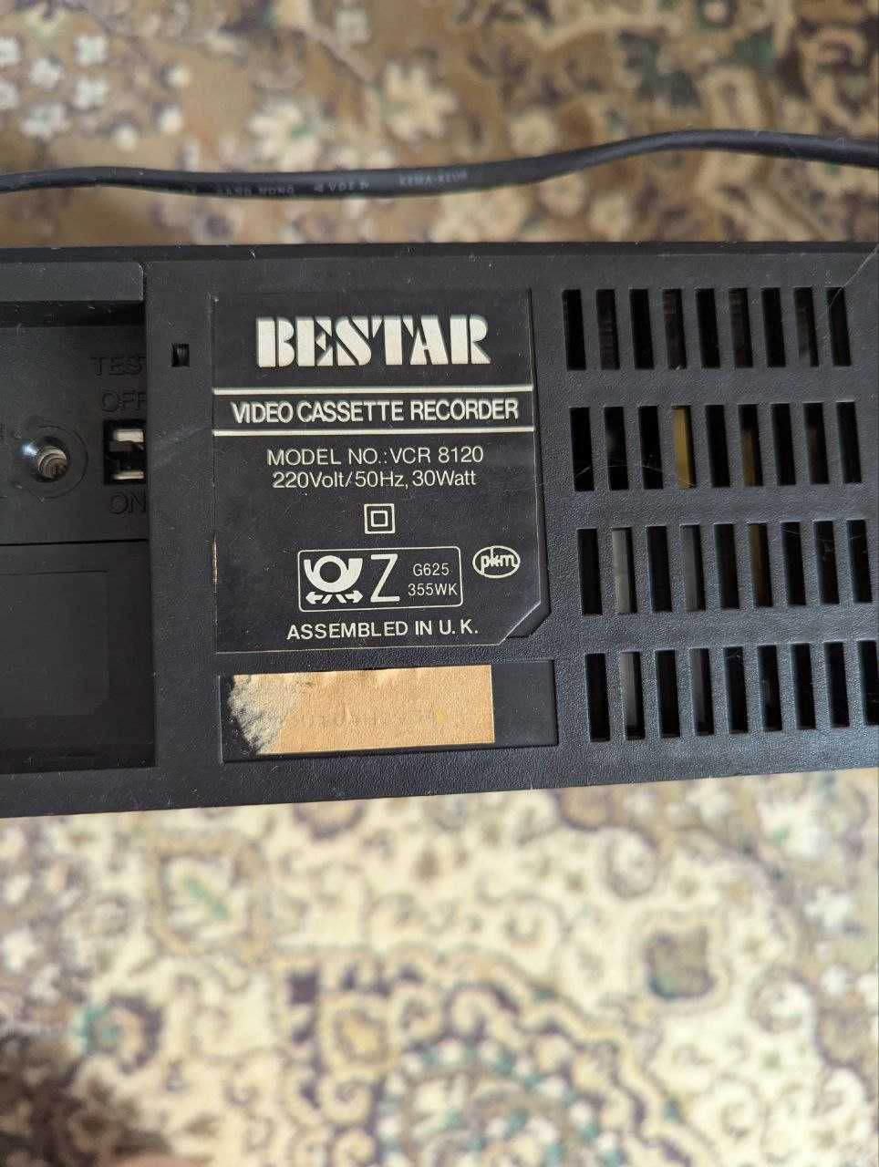 Bestar VCR 8120 – ретро відеомагнітофон з Англії
