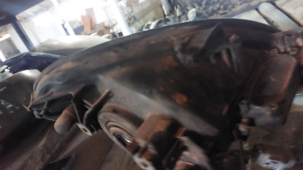 Фара ліва  LEXUS GS300 97-05