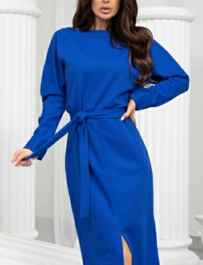 Елегантна сукня, сукня синього кольору. Сукня міді S