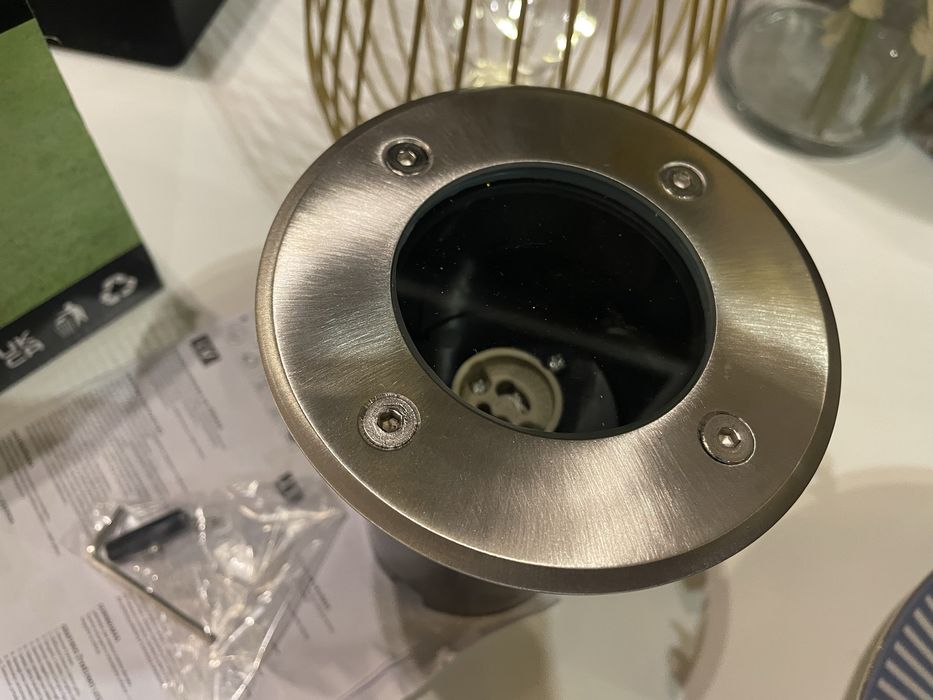 Lampa ogrodowa najazdowa nowa