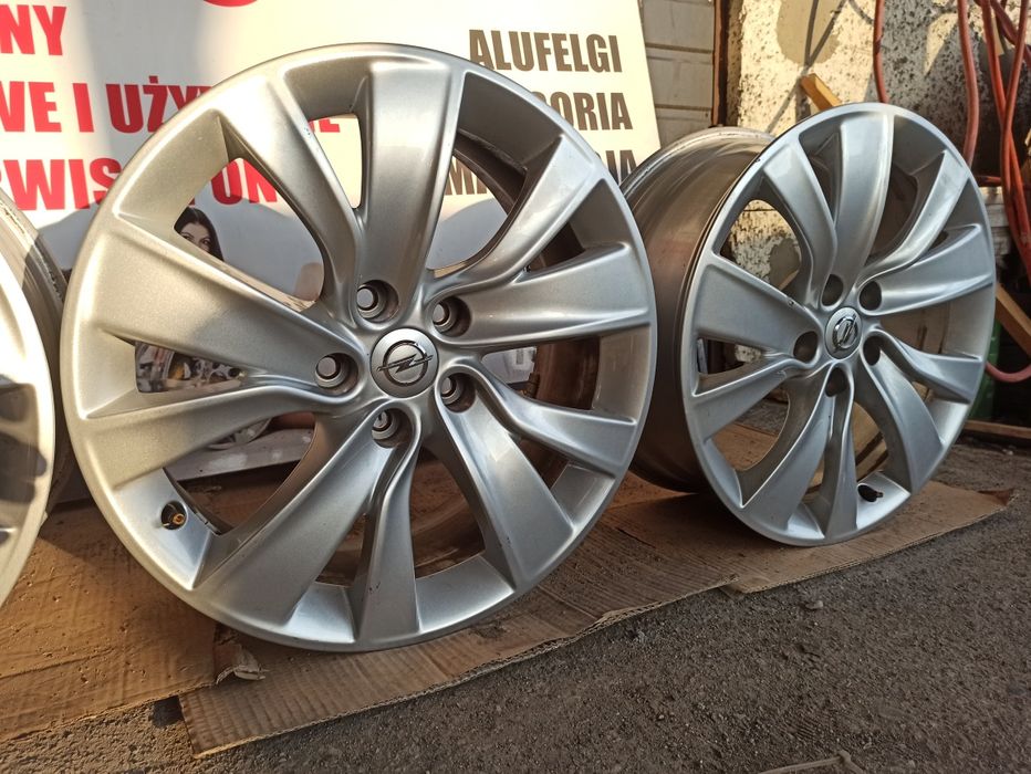 TSM Alufelgi 18" 5x115 Astra Zafira Chevrolet Insignia Chrysler Dodge