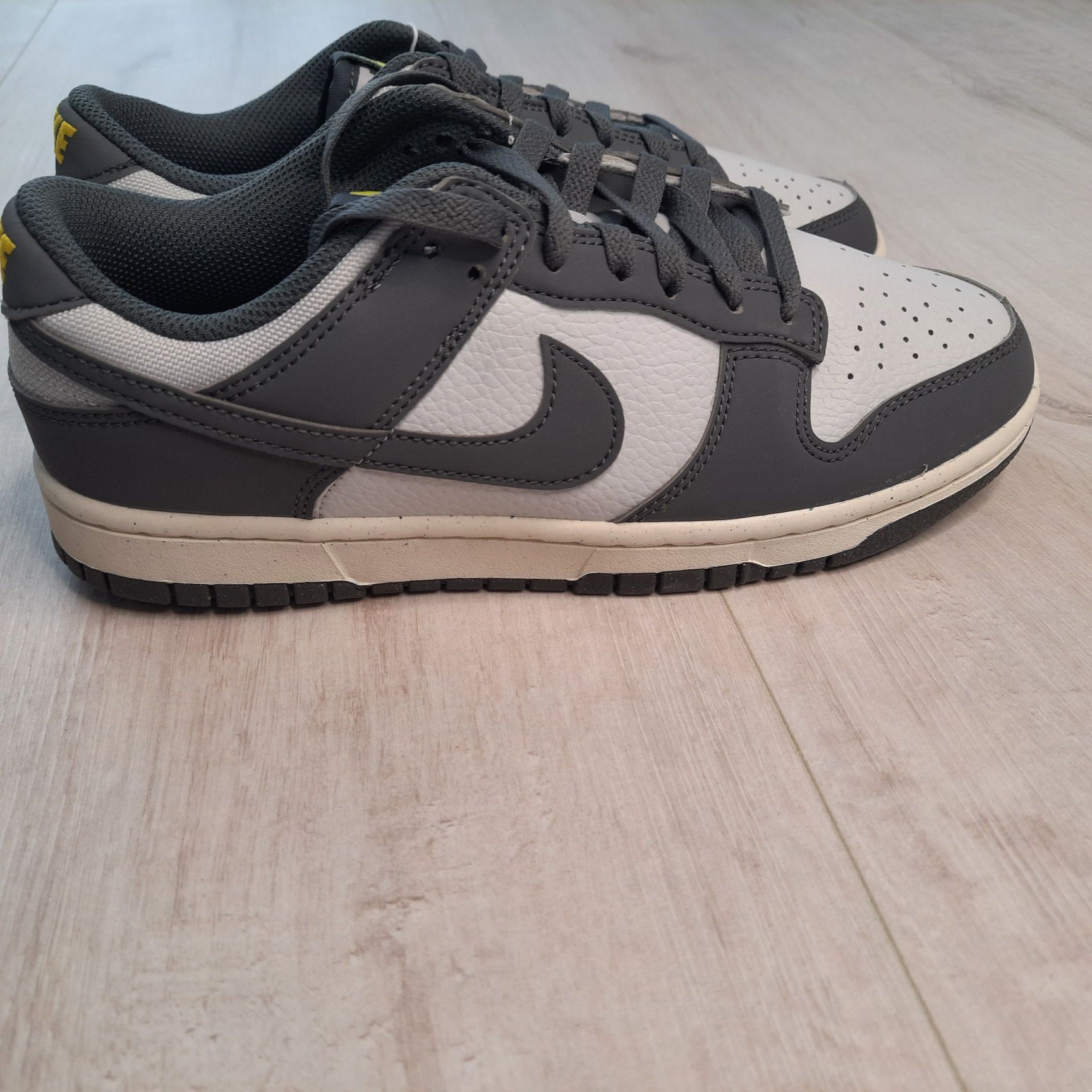 Оригінальні чоловічі кросівки NIKE DUNK LOW NEXT NATURE GREY/WHITE FZ4