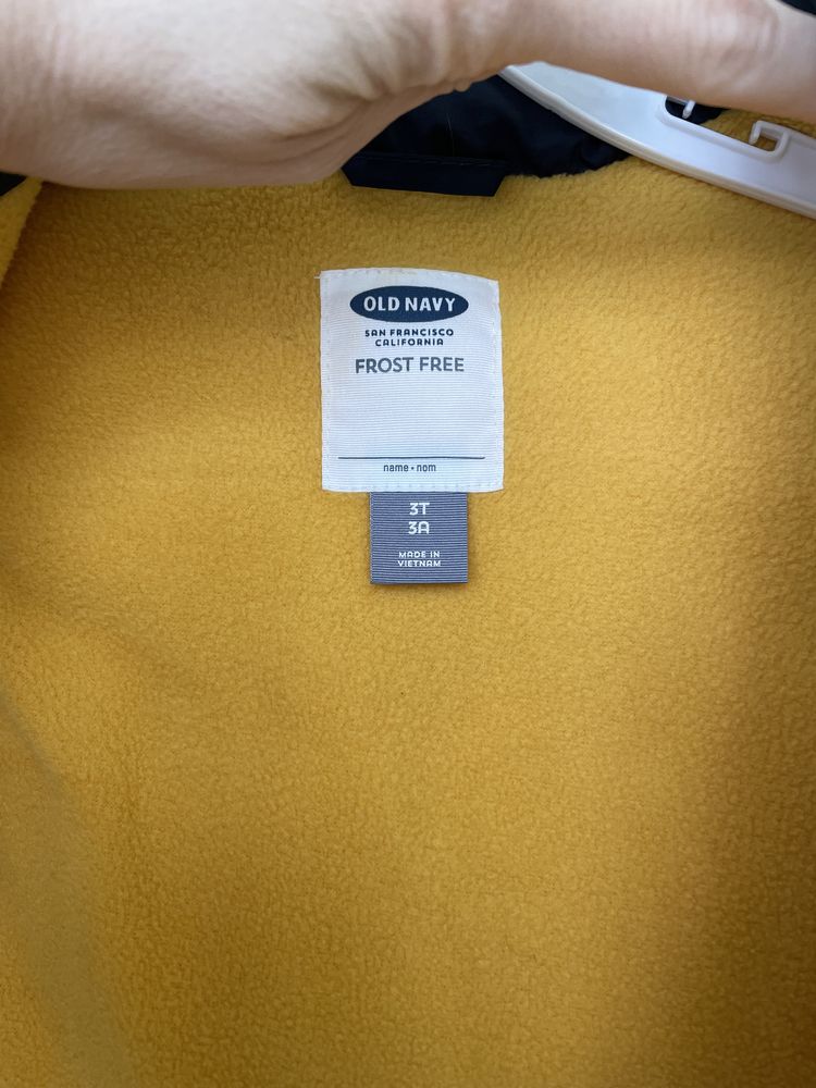 Безрукавка old navy р.3т