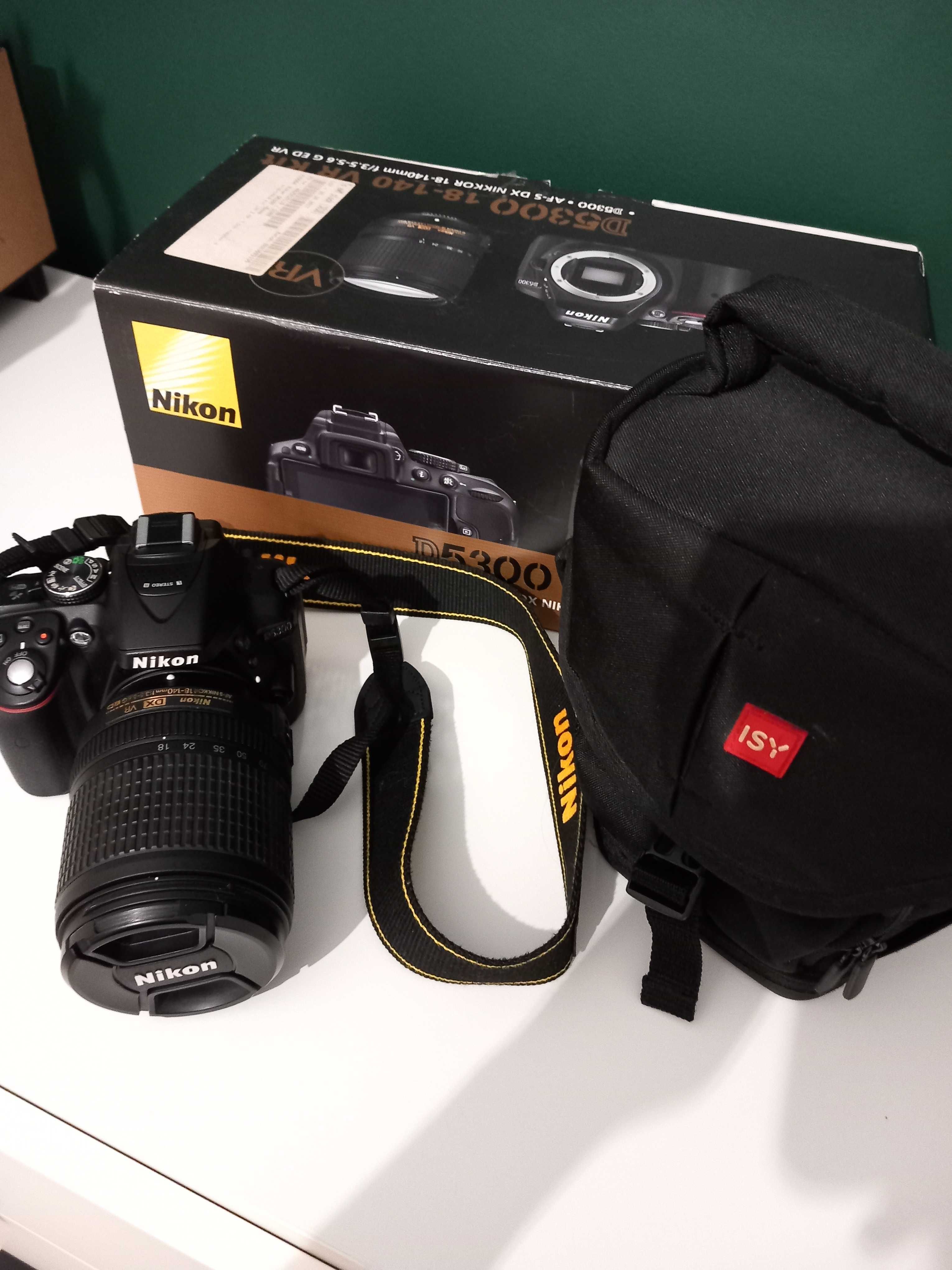 Lustrzanka Nikon D5300 korpus + obiektyw+torba