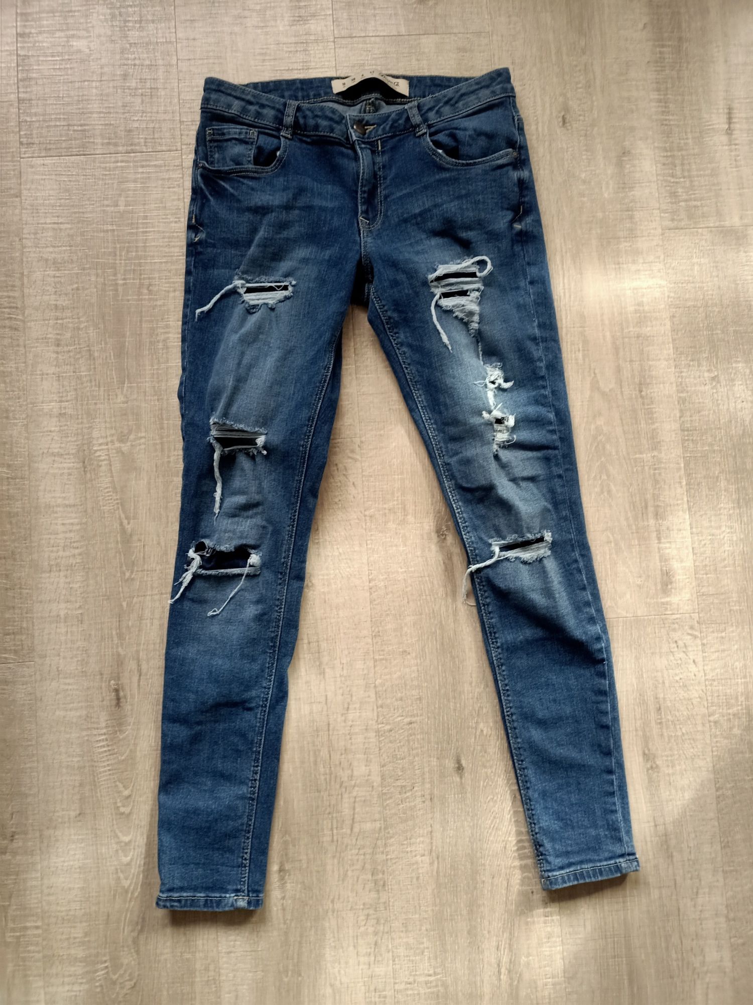 Jeansy firmy Denim rozmiar eur 38
 pas 76cm stan dobry. Zapraszam do o