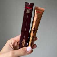 Charlotte Tilbury Hollywood Beauty Light Wand rozświetlacz w płynie