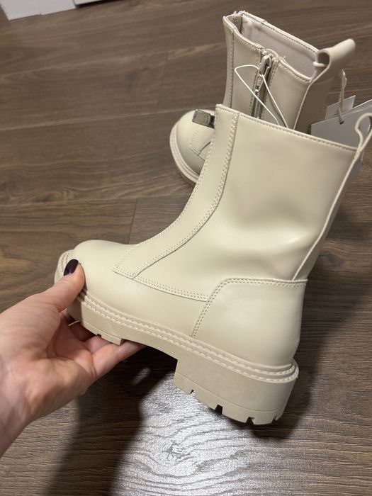 Kremowe buty botki jesienne zara 32