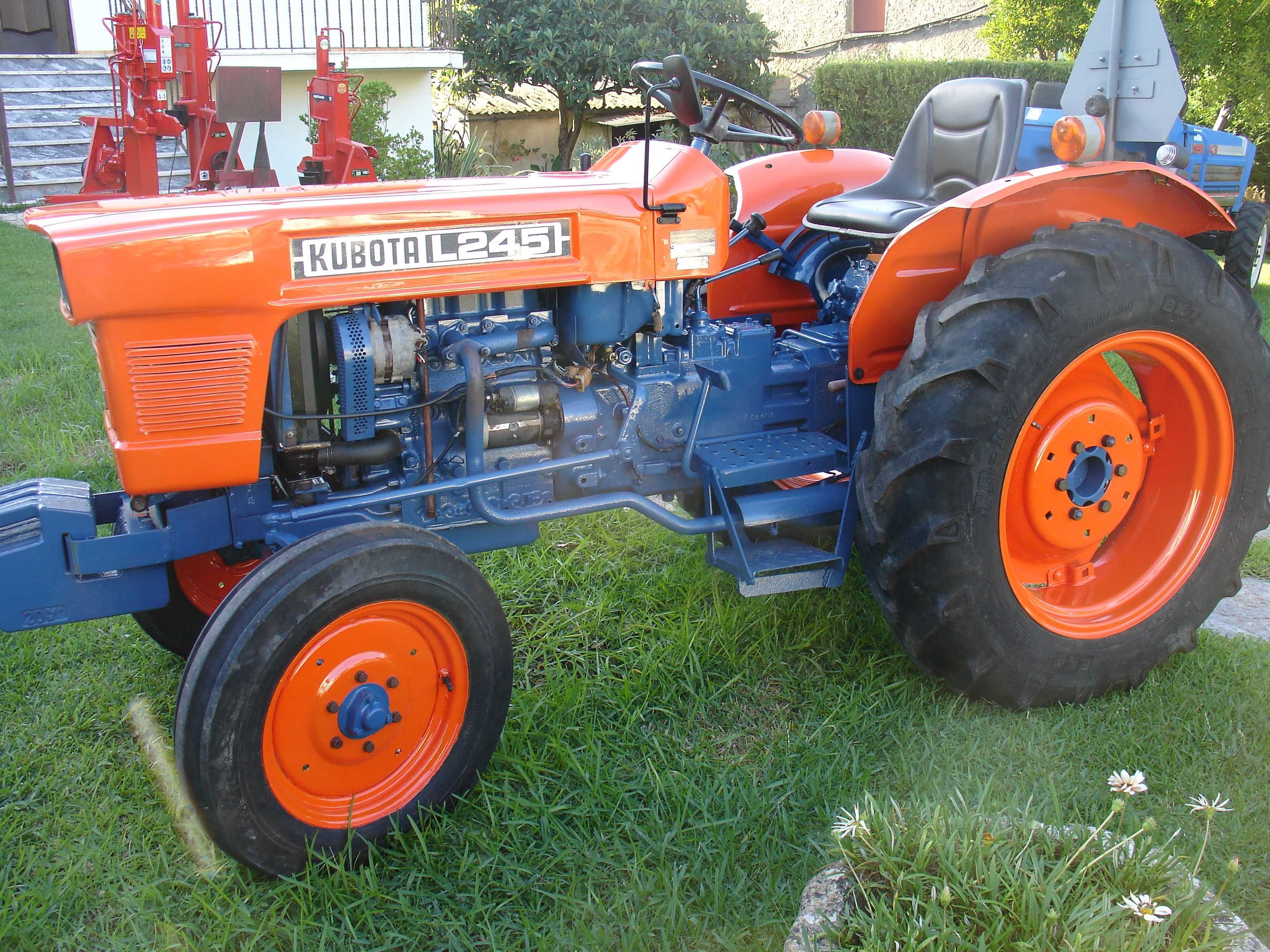 Kubota L 245 Usado com Matrícula