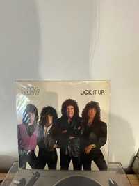 Kiss – Lick It Up