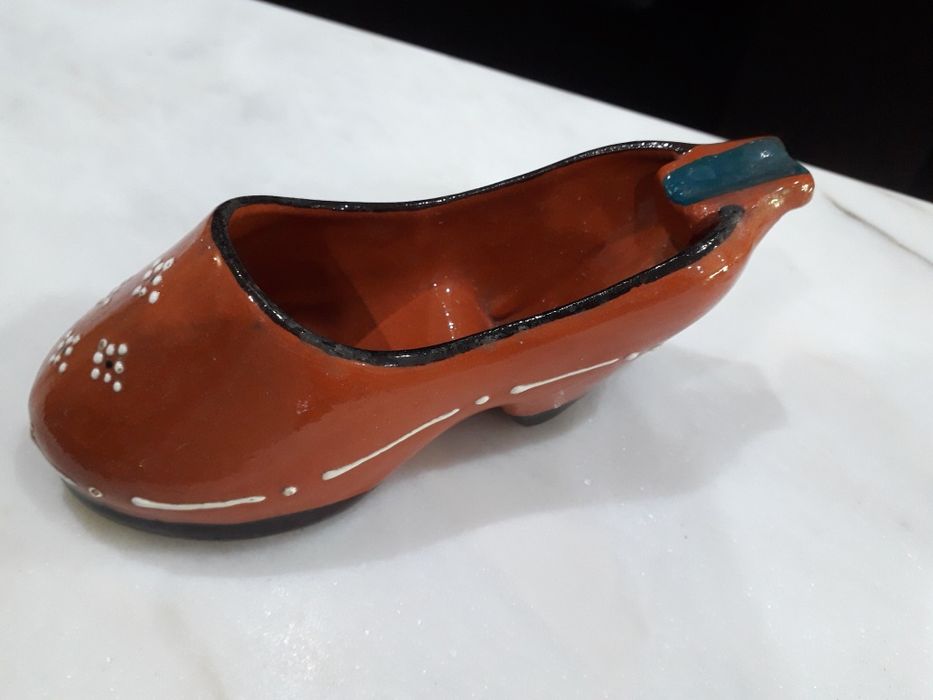 Cinzeiro com mais de quarenta anos