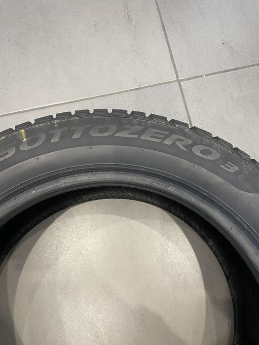215/55 R17 Pirelli Sottozero  3