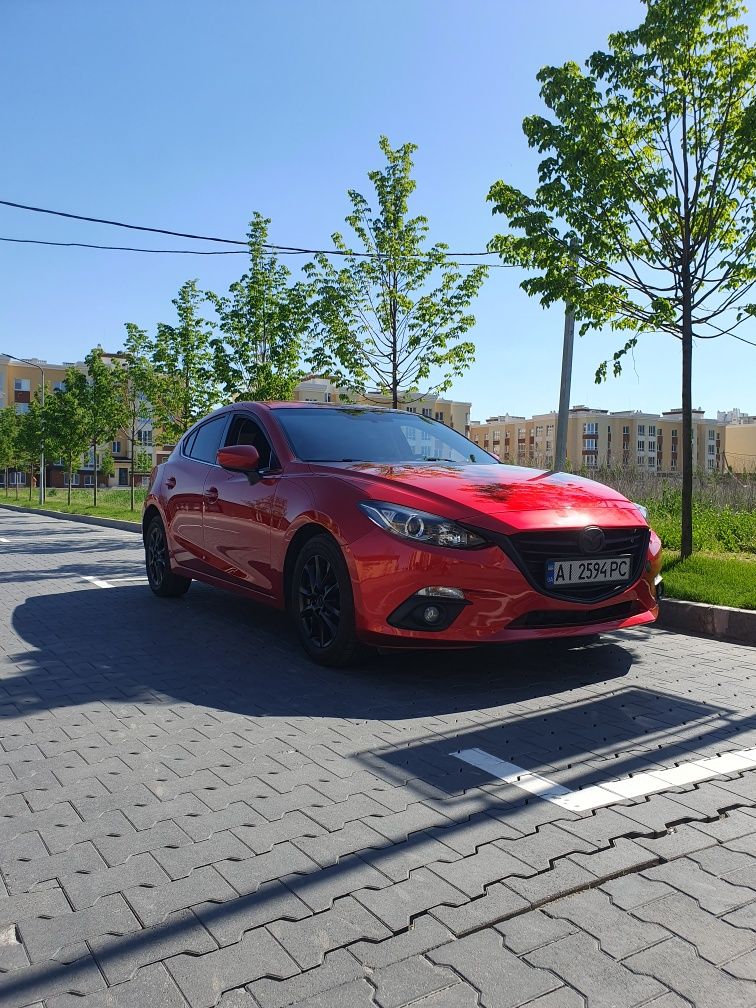 Продам авомобиль Mazda 3