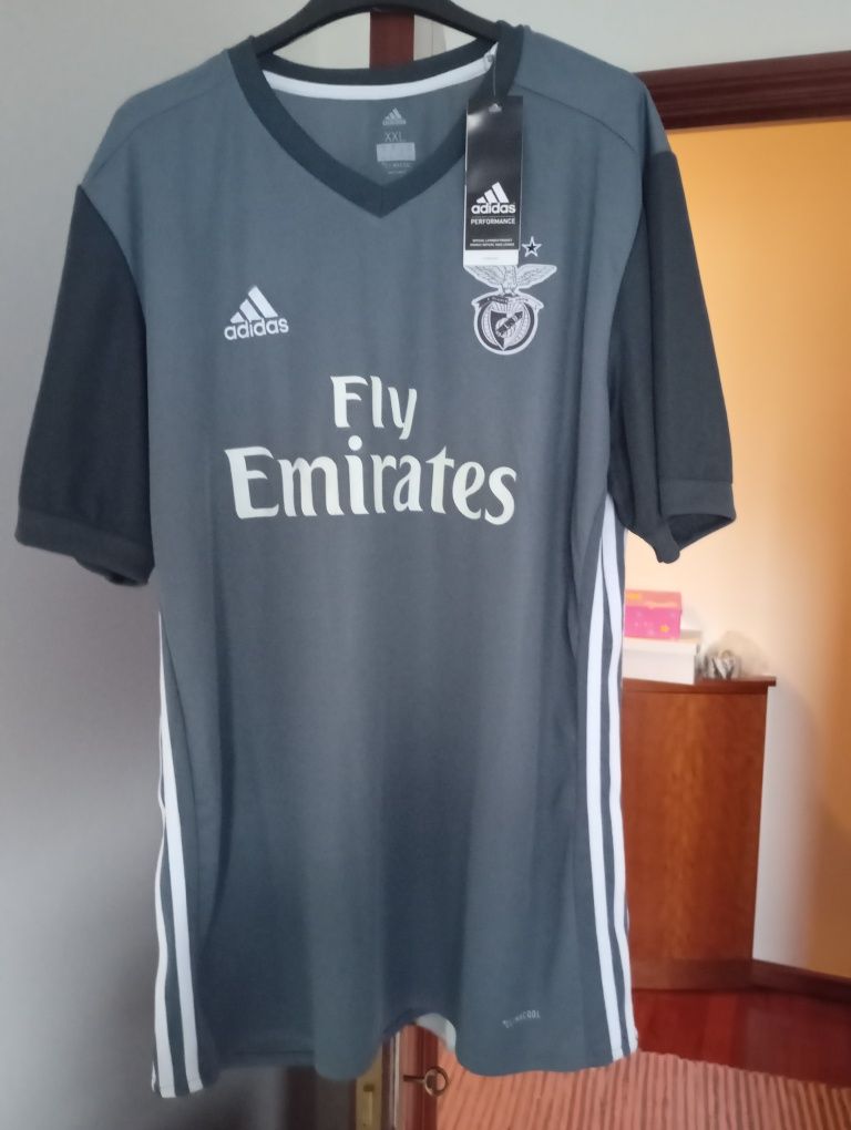 Camisola do Benfica Nova
