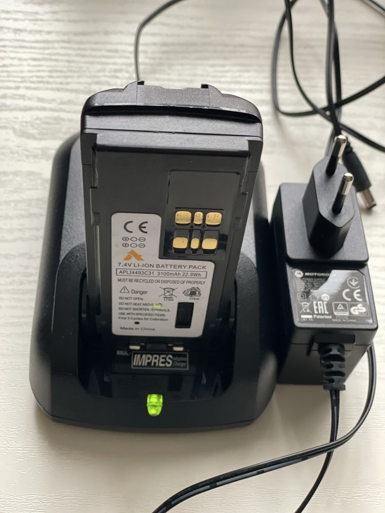 Зарядний пристрій для Motorola DP 2600-4801e WPLN 4226A