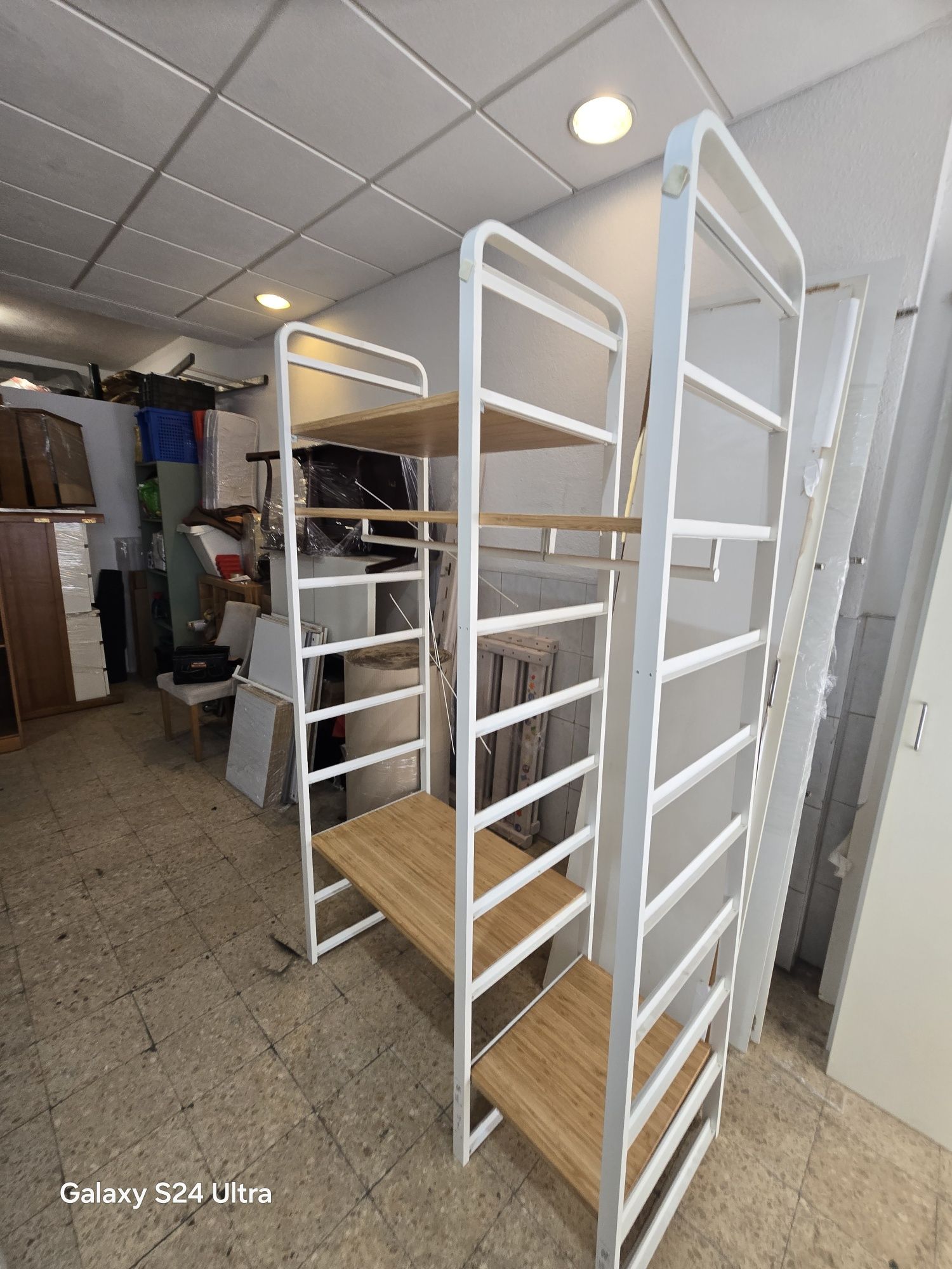 Estante ikea  arrumação