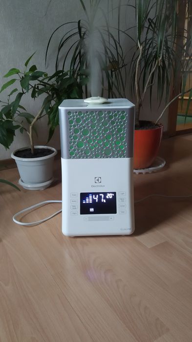 Зволожувач повітря ELECTROLUX EHU-3715D