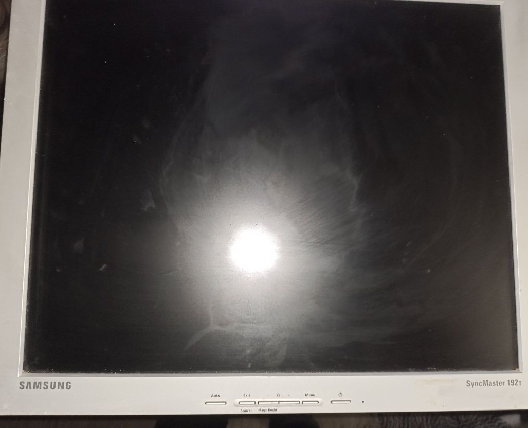 Monitor Samsung 19 cali