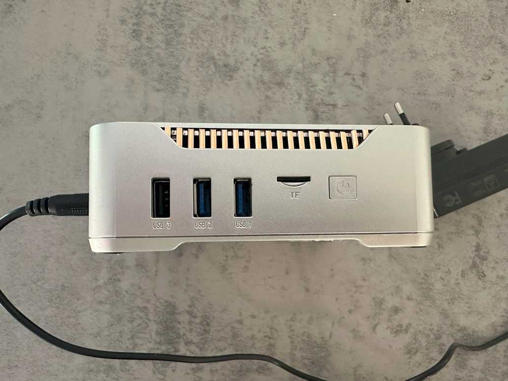 ACEPC Mini PC Intel Celeron J4125, 8GB DDR4, Wi-Fi Dual Band, BT 4.2