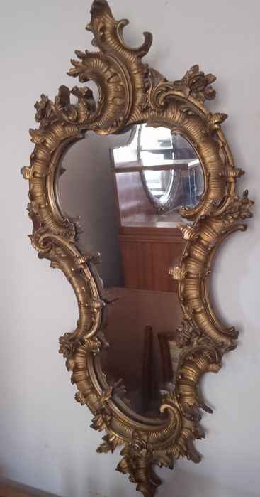 Zabytkowe lustro rokoko