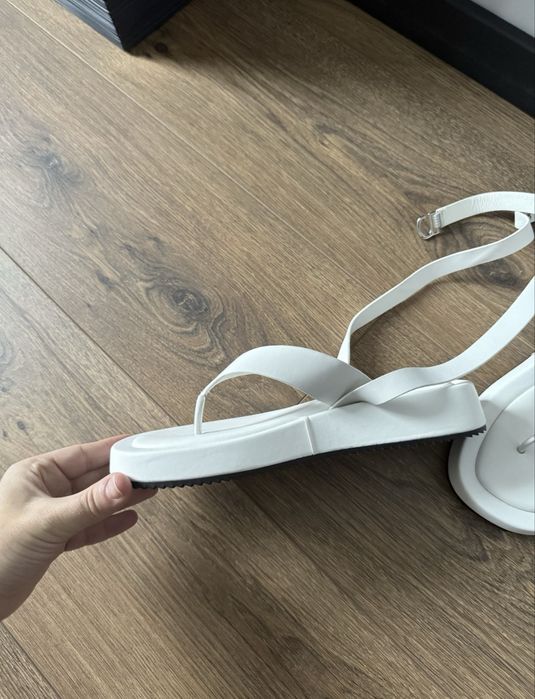 Босоніжки Vitto Rossi нові білі