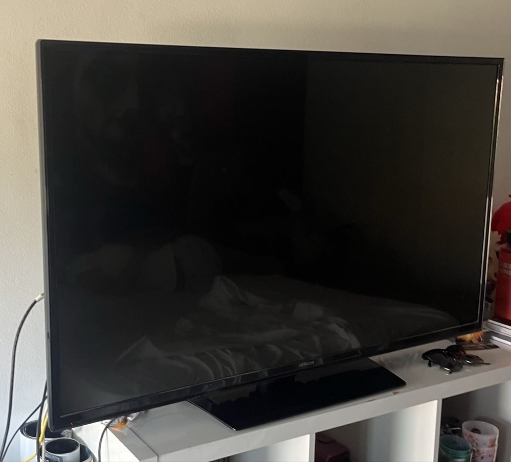 HITACHI SmartTV 50” (polegadas) (como nova e com pouco uso)