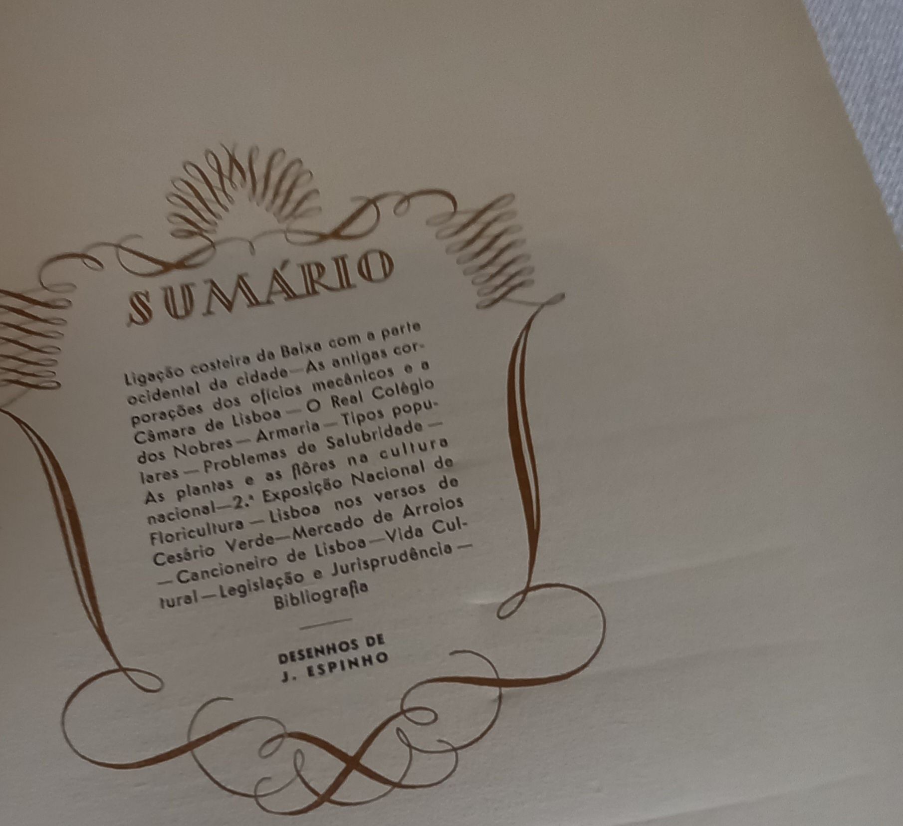 Quatro revistas da Câmara de Lisboa anos 40