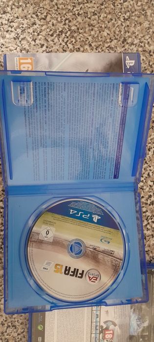 Star wars jedi fallen order/Killzone shadow fall/Fifa 15 Playstation 4