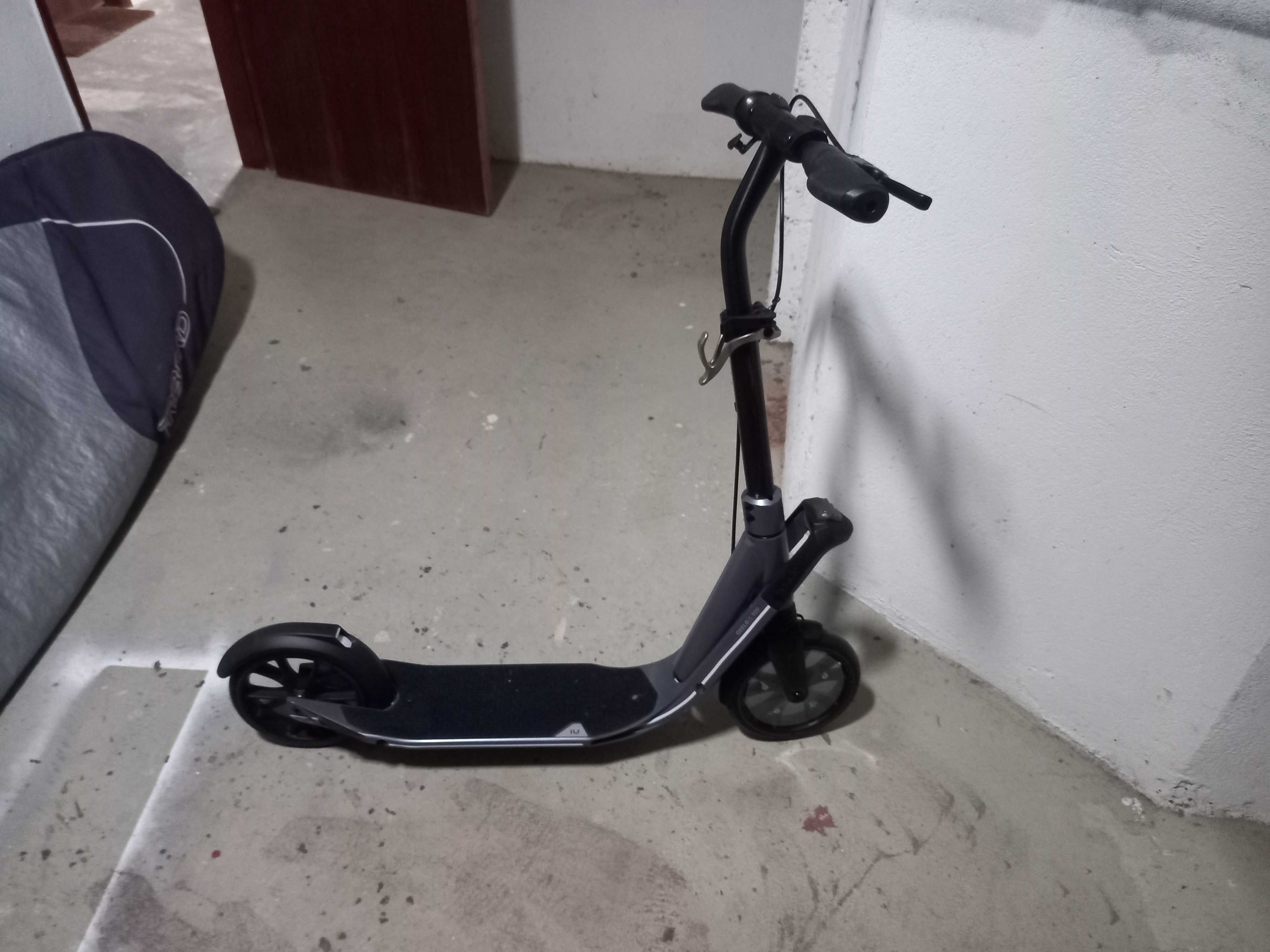 Vendo scooter manual completamente nova (sem uso)