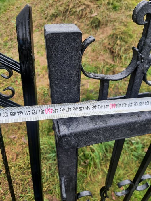 Brama przesuwna z furtka