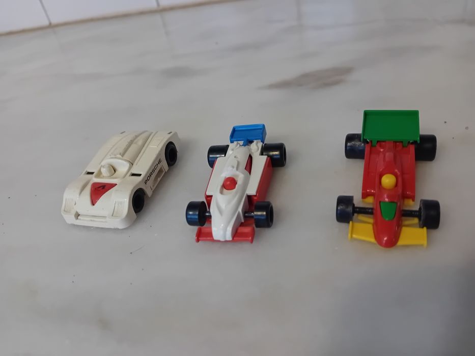 Conjunto de 3 Carrinhos em Plástico Antigos