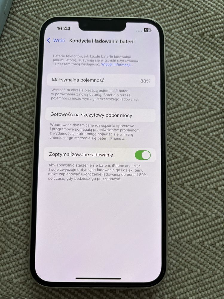 iPhone 13 biały