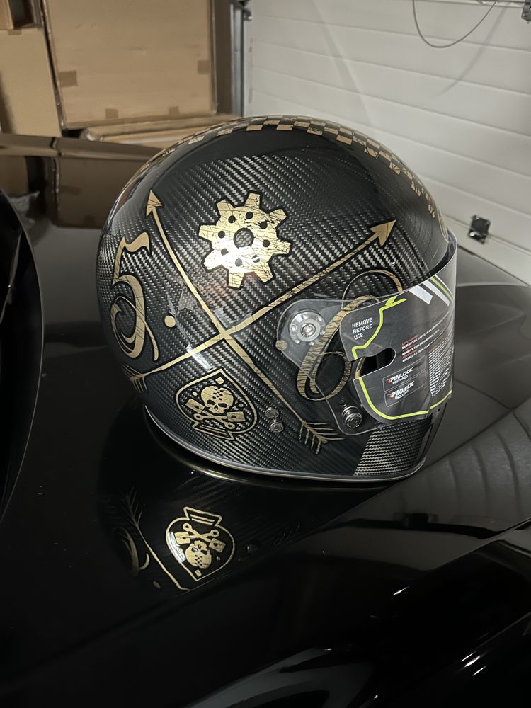 Capacete integral em carbono Premier NOVO