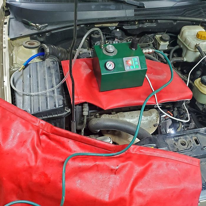 Поиск подсоса утечки воздуха дымом. Дымогенератор дым сто Автоэлектрик