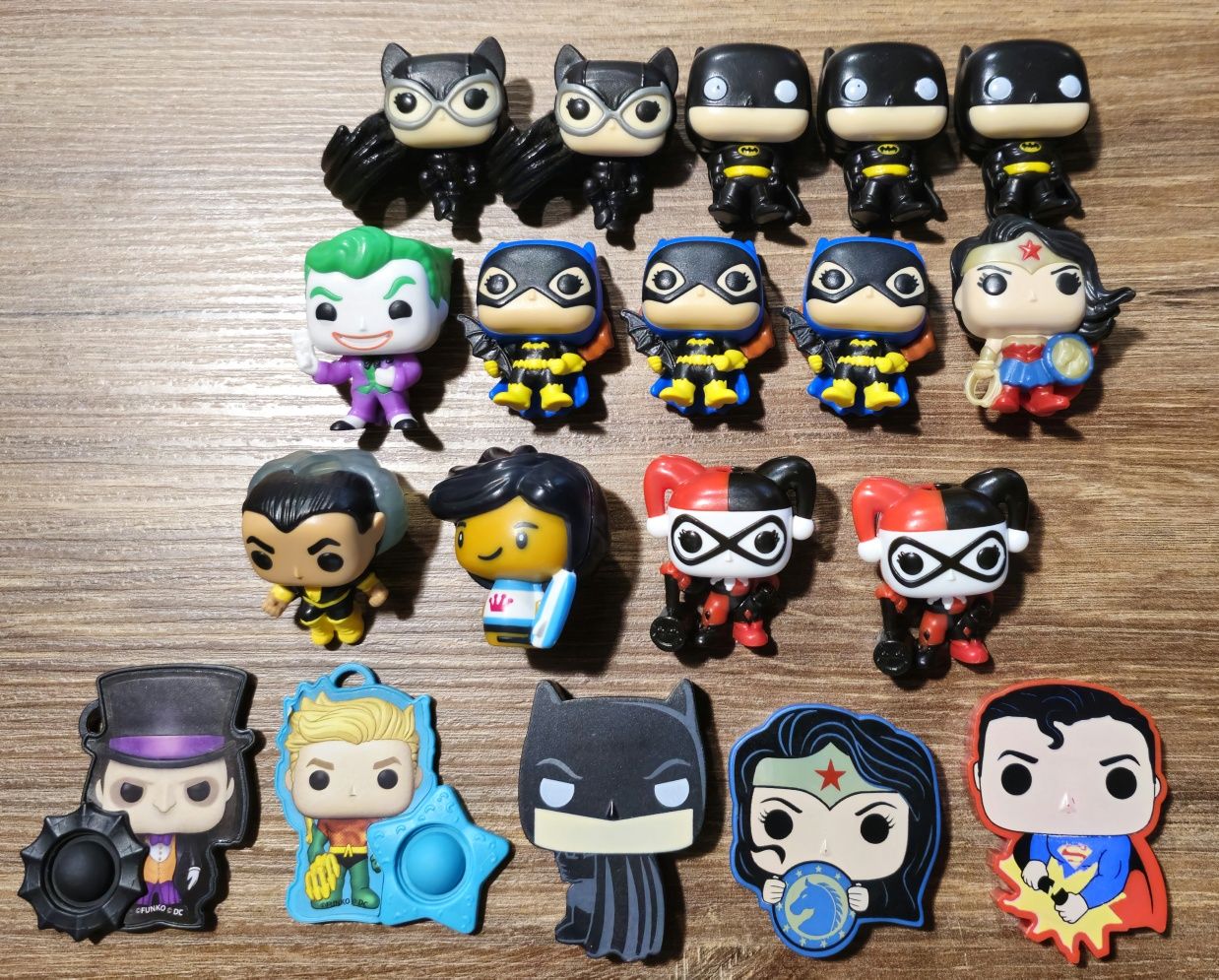 Figurki Batman Superman Wonderwoman z kinder jajek