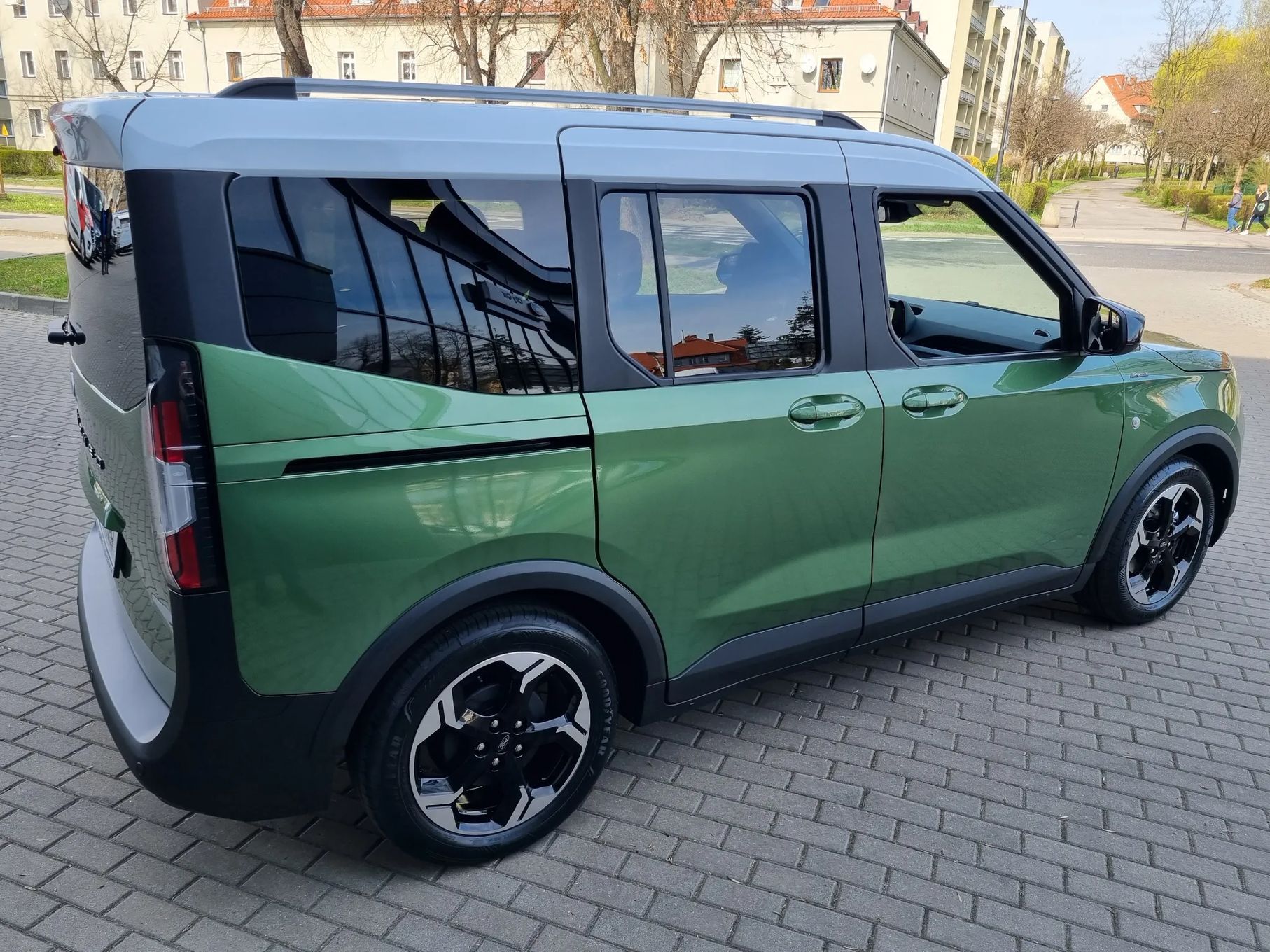 Ford Tourneo Courier Zupełnie Nowy Model - Premiera - Zamów już teraz! - Rabat flotowy Ford
