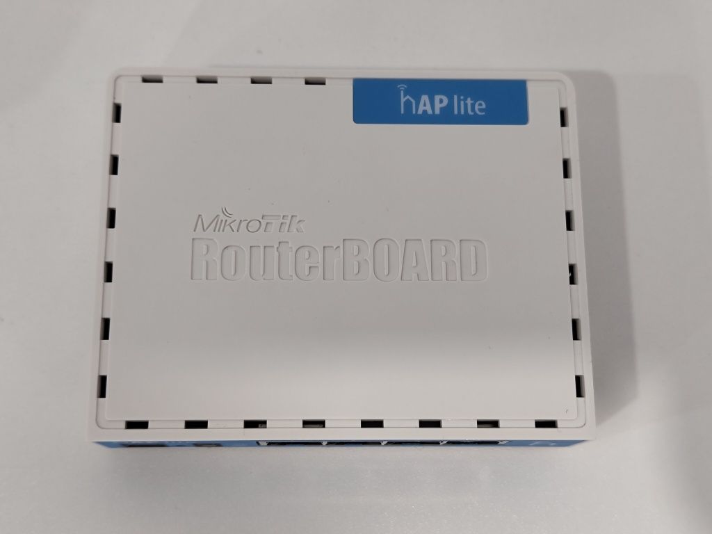 Router MikroTik hAP lite RB941-2nD + Gratis