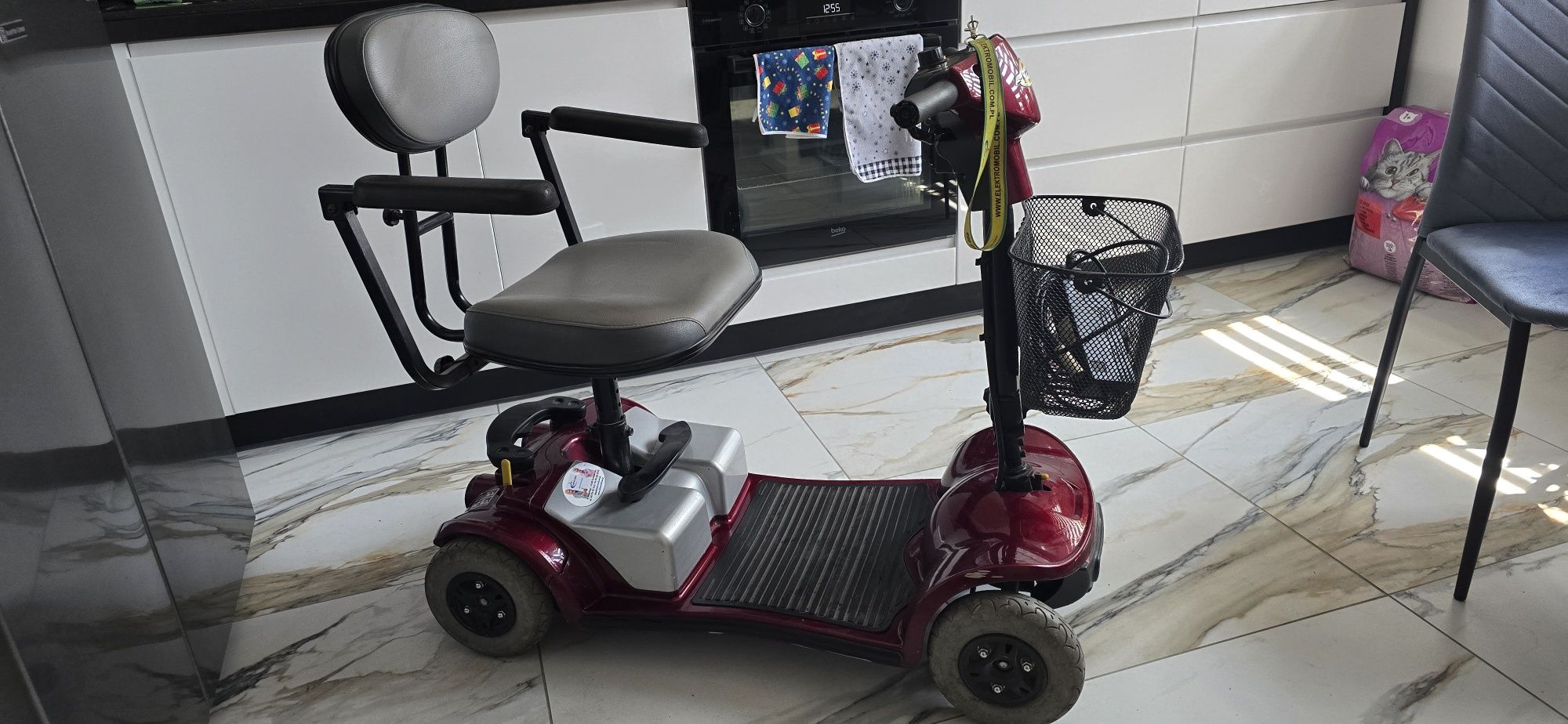 Skuter Elektryczny Inwalidzki Pojazd do seniora osoby niepełnosprawnej