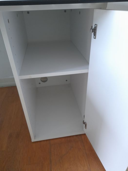 Mesa escritório com tampo em vidro