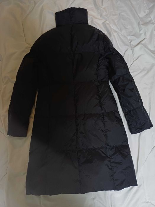 Płaszcz czarny zimowy puchowy Hugo Boss S 36 jak nowy