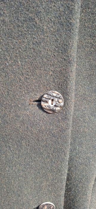 Пальто демисезонное(платок в подарок)