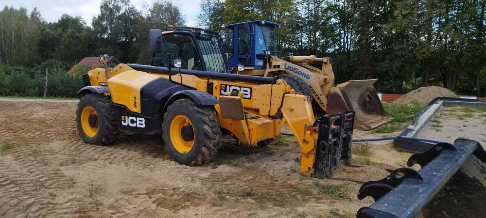 Roboty ziemne budowalne prace sprzętem budowlanym
