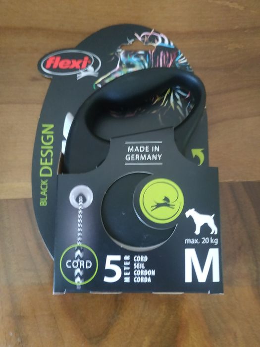 Повідець -Рулетка Flexi Black Design Стрічка  для ваги від 8 до 50 кг.