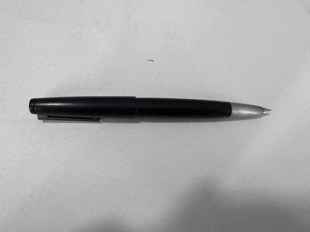 Перова ручка Lamy 2000 F