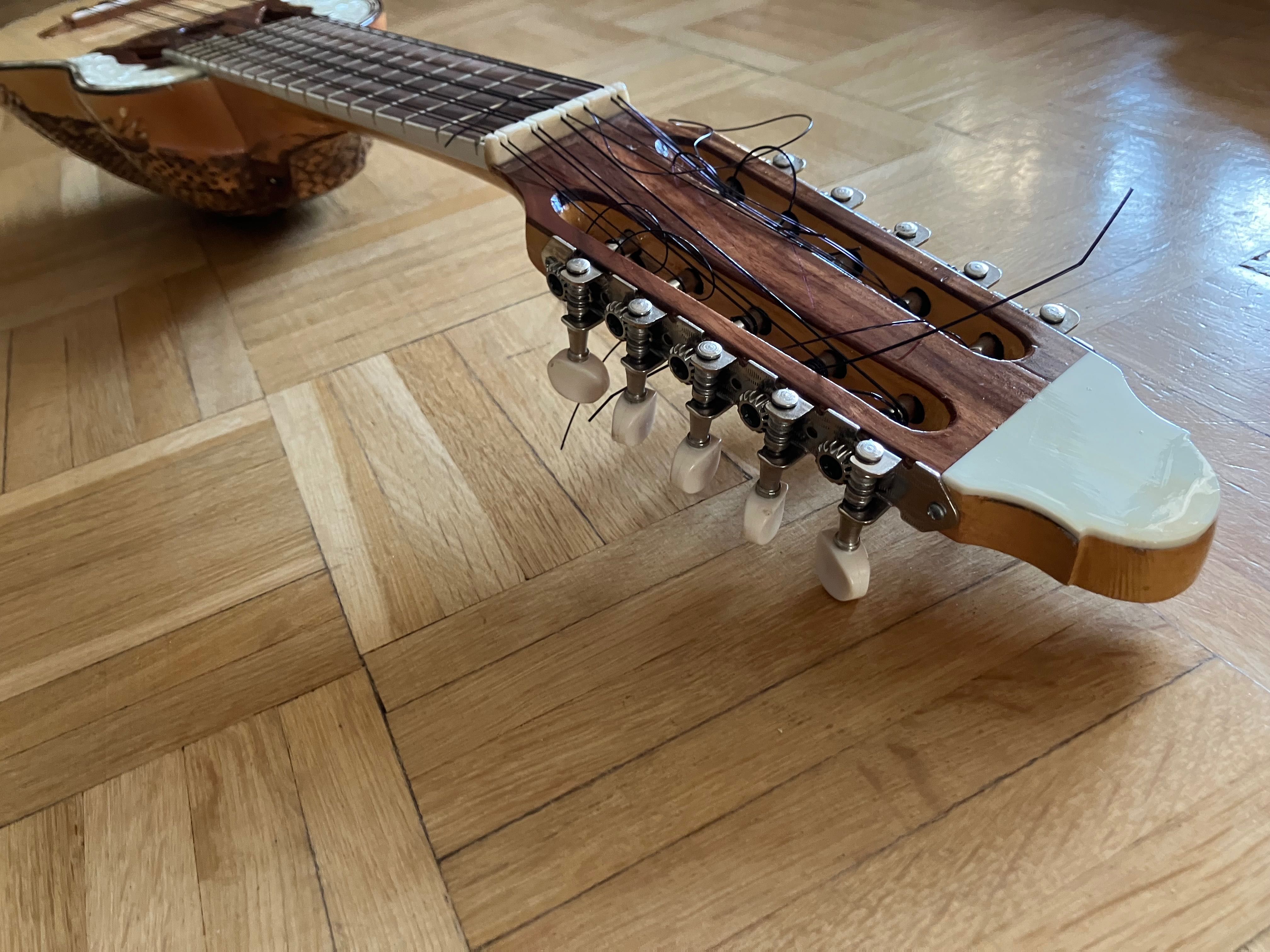 CHARANGO - Andyjski instrument, ręcznie rzeźbione. Nowe