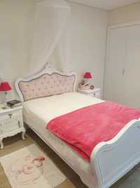 Quarto de menina Queen Anne