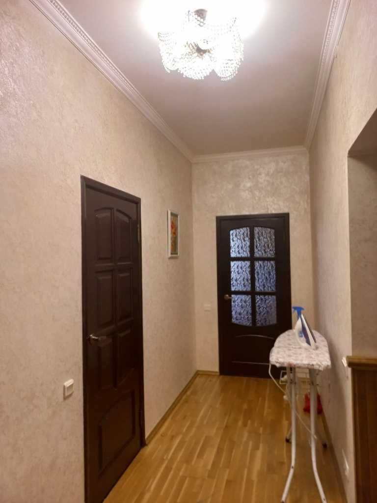 Затишний будинок на Юрівці